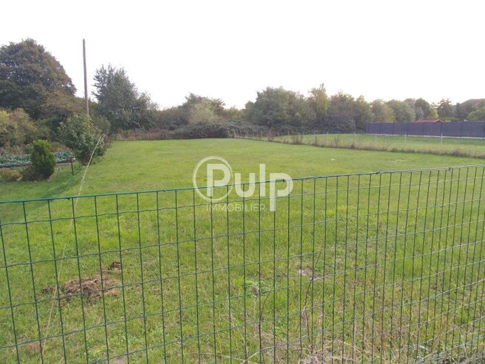 Helårsgrund i Harnes, Pas-de-Calais - foto 1