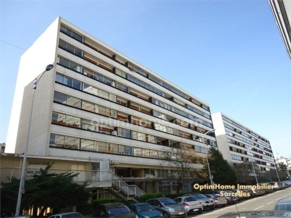 Lejlighed i Sarcelles, Val-d'Oise - foto 1