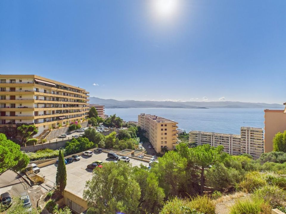 Lejlighed i Ajaccio, Corse-du-Sud - foto 1