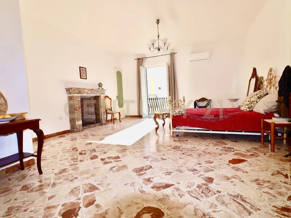 Byhus i Carini, Palermo - foto 2