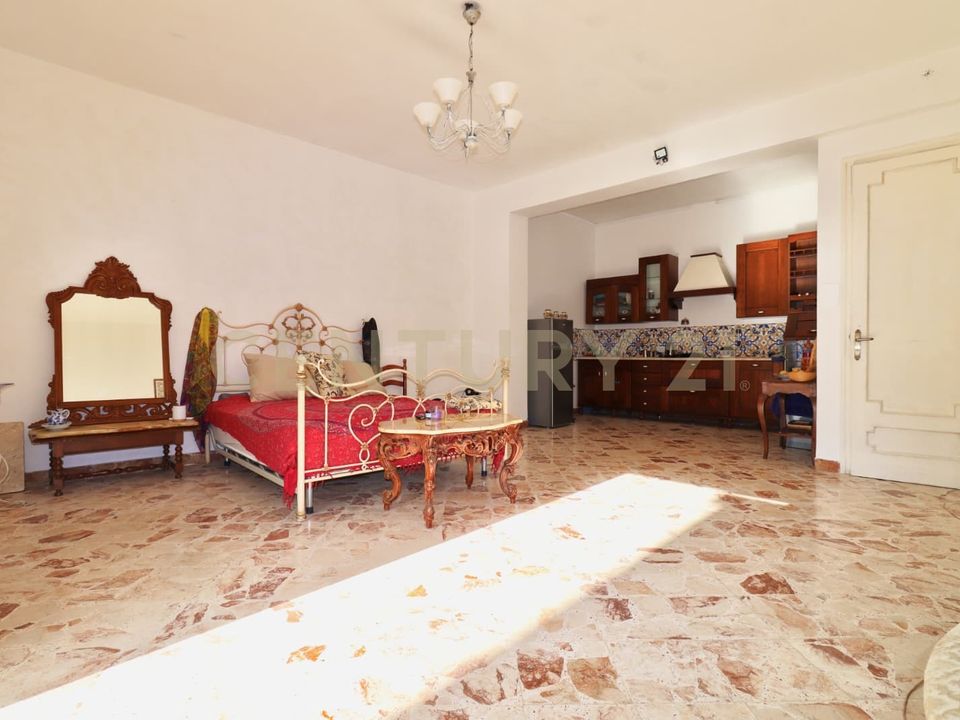 Byhus i Carini, Palermo - foto 3
