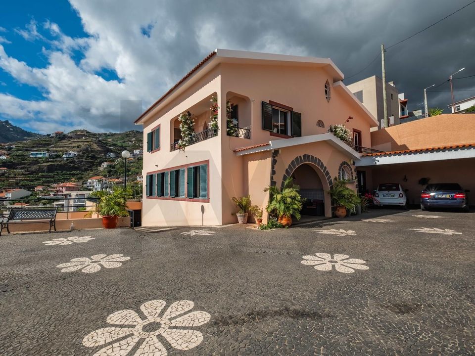 Byhus i Camara de Lobos, Madeira - foto 3