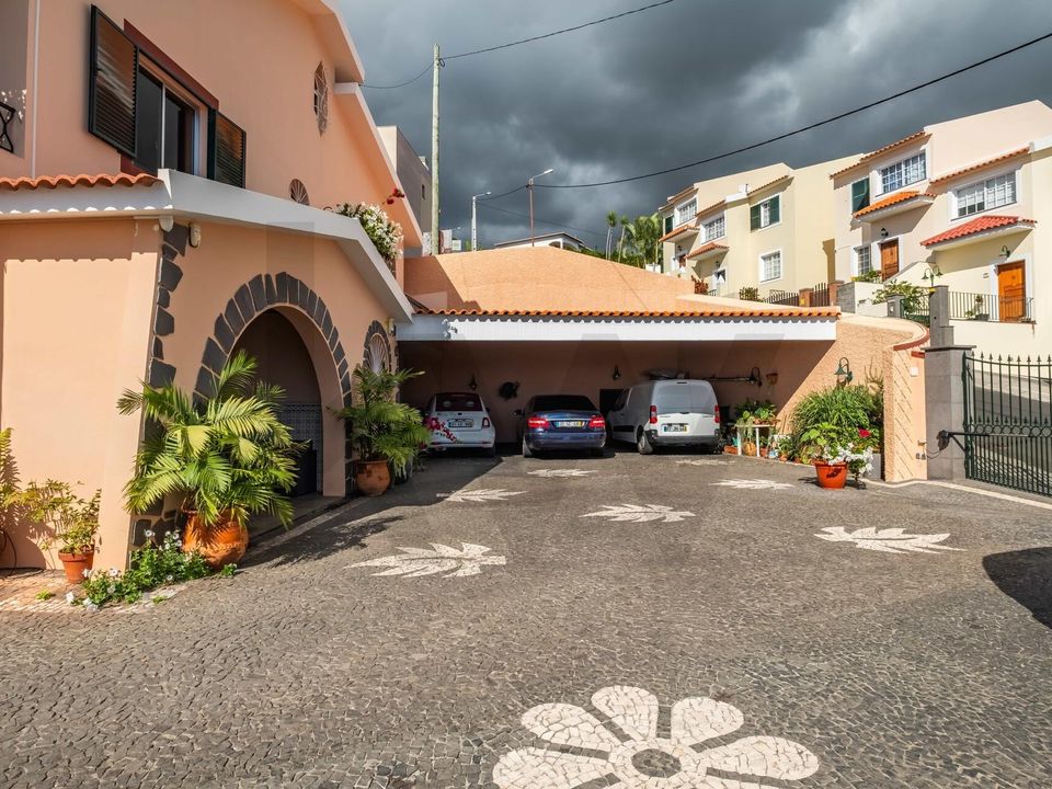 Byhus i Camara de Lobos, Madeira - foto 4