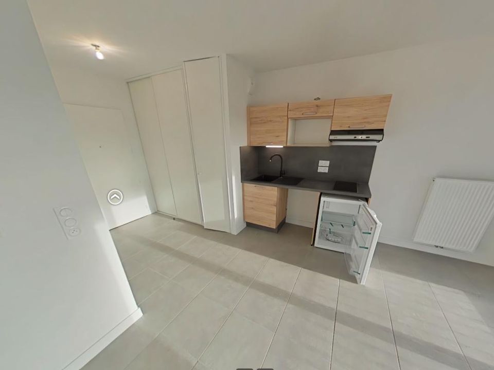 Apartment in Clermont-Ferrand, Puy-de-Dome - photo 2