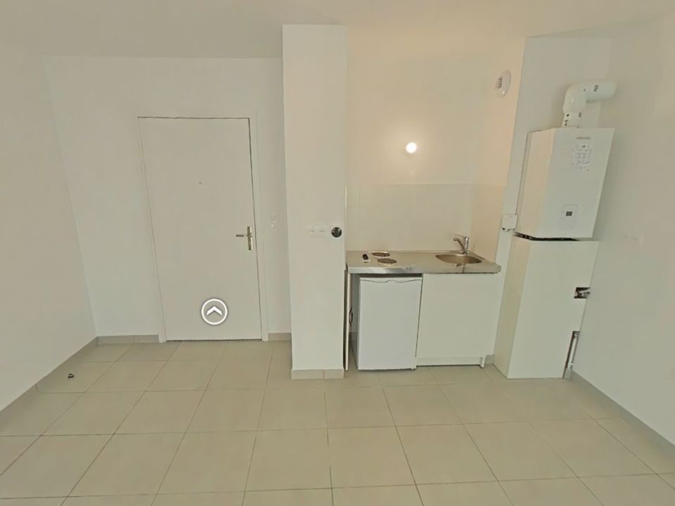 Apartment in Clermont-Ferrand, Puy-de-Dome - photo 2