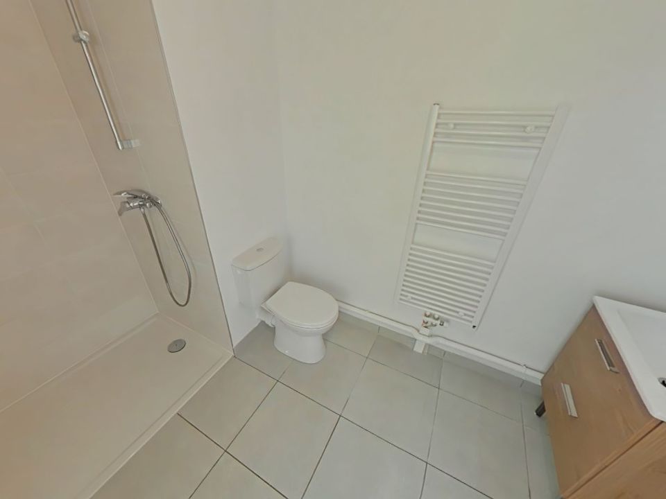 Apartment in Clermont-Ferrand, Puy-de-Dome - photo 3