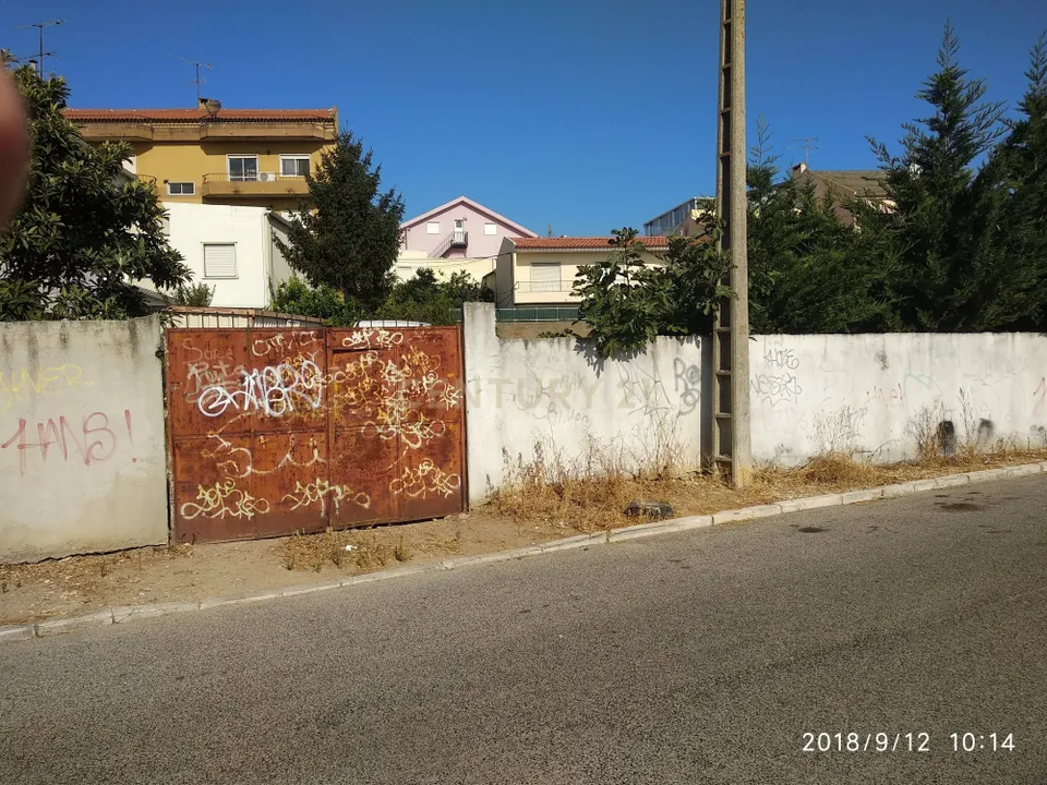 Helårsgrund i Santa Iria de Azoia, Lisbon - foto 4