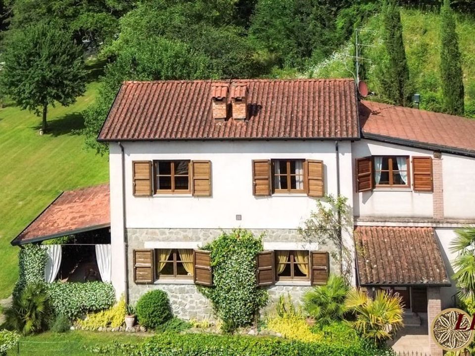 Landejendom i Bagnone, Massa and Carrara - foto 1