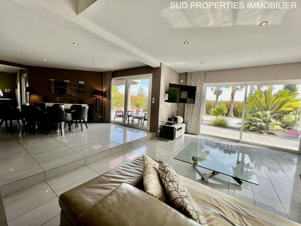Villa i Perpignan, Pyrenees-Orientales - foto 1