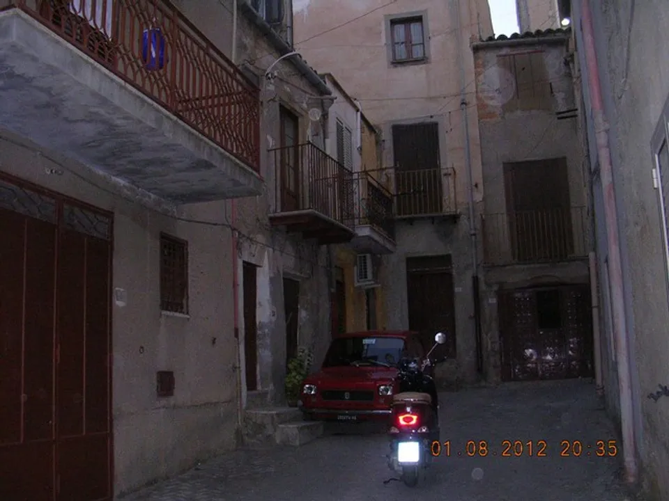 Casa de pueblo en Cianciana, Agrigento - foto 2