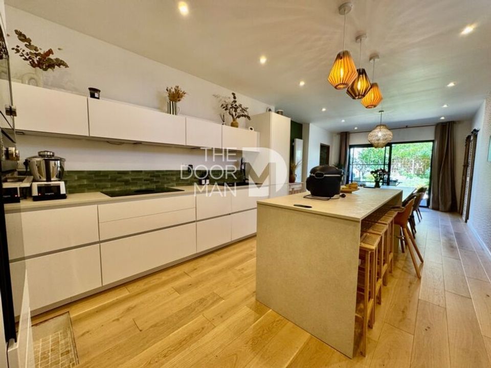 Villa i Laval, Mayenne - foto 1