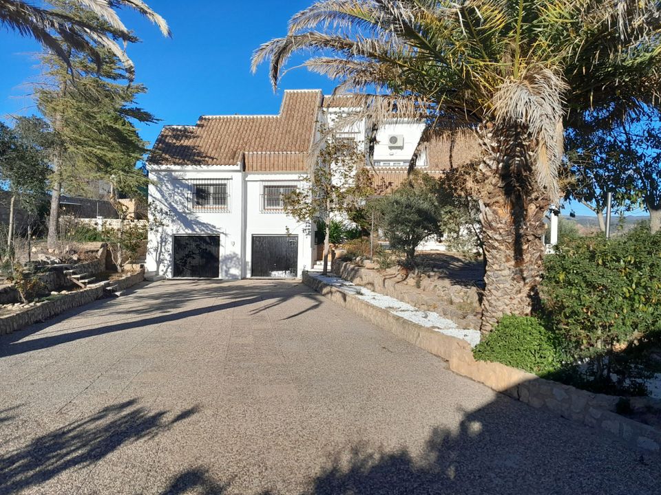 Landejendom i Ayora, Valencia - foto 1
