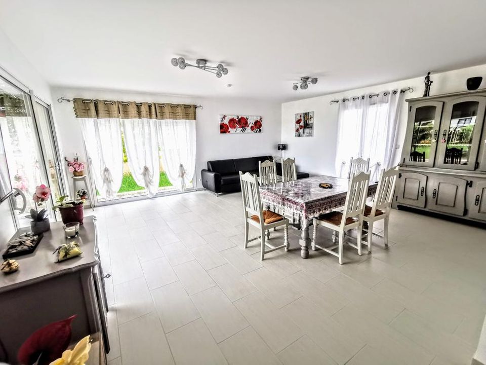 Villa in Meschers-sur-Gironde, Charente-Maritime - photo 5