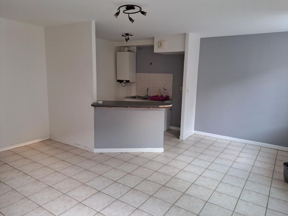 Apartamento en Firminy, Loire - foto 2