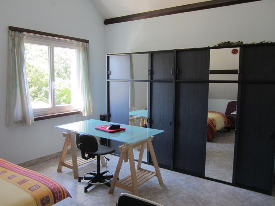 Studio in Le Châtelet-en-Brie, Seine-et-Marne - photo 1