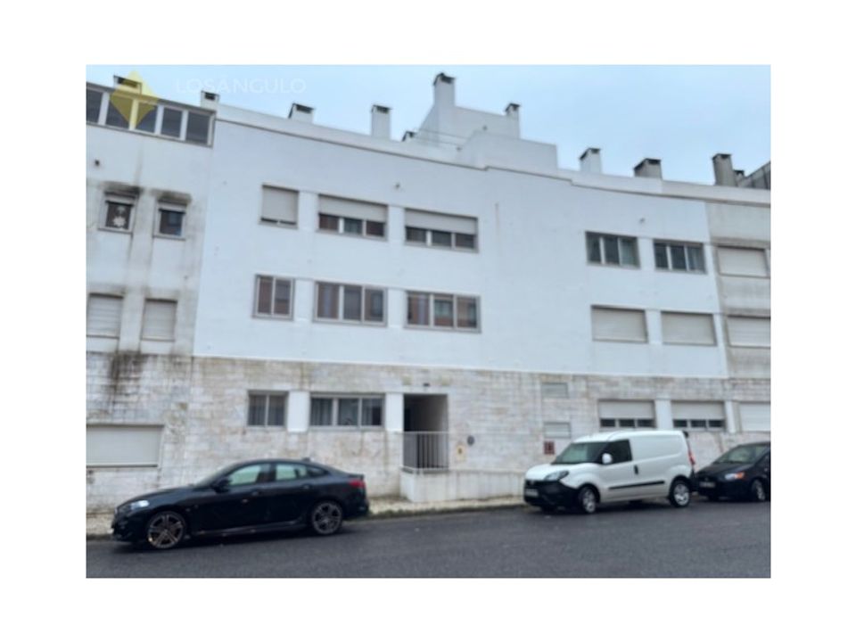 Lejlighed i Rio de Mouro-Estacao, Lisbon - foto 1