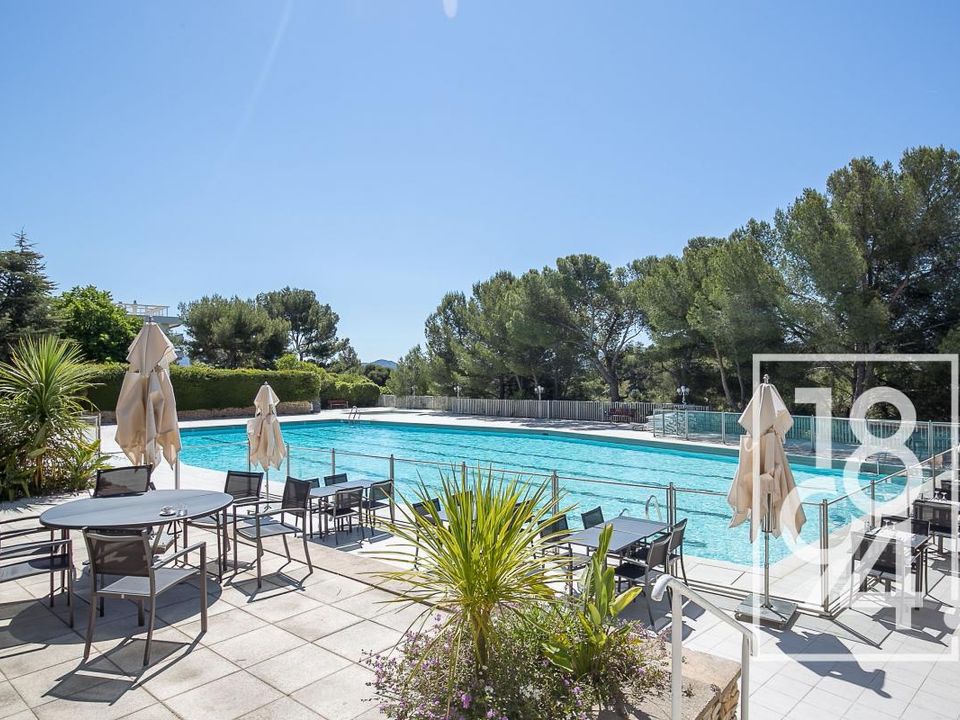 Lejlighed i Marseille, Bouches-du-Rhone - foto 1