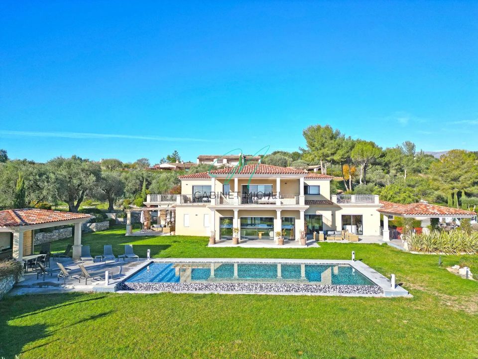Villa i Roquefort-les-Pins, Alpes-Maritimes - foto 1