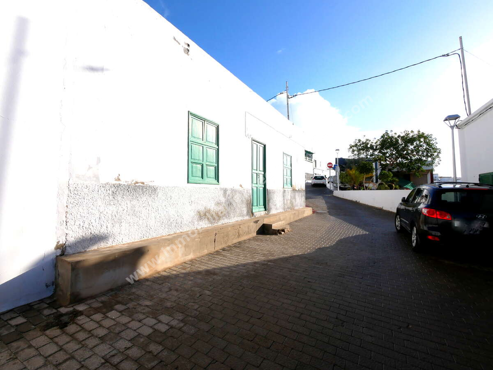 Casa unifamiliar a Puerto Del Carmen, Lanzarote - foto 1