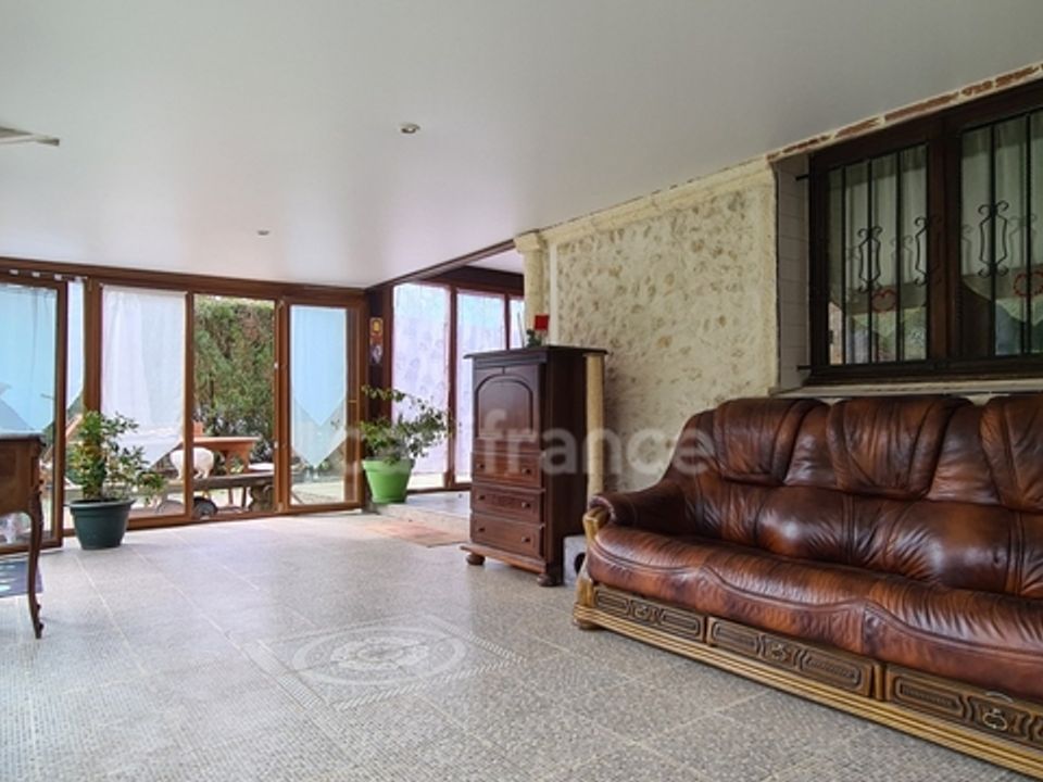 Villa in Etampes, Essonne - photo 5