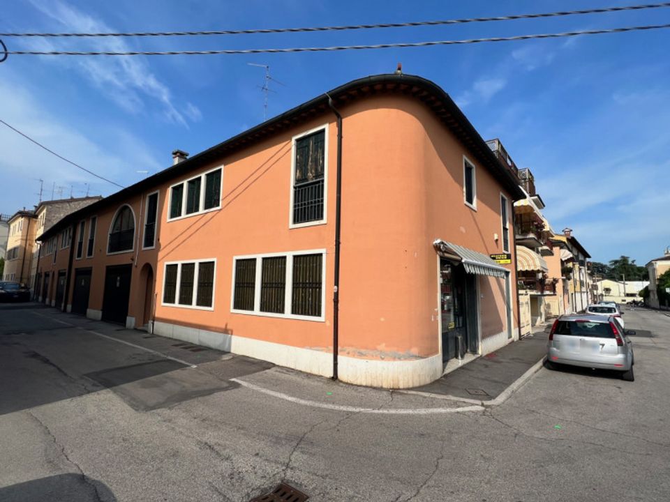 Erhvervsejendom i Lonigo, Vicenza - foto 3