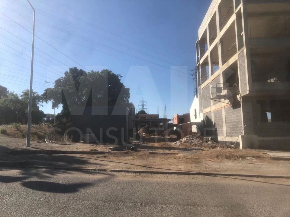 Helårsgrund i Setubal, Setubal - foto 1