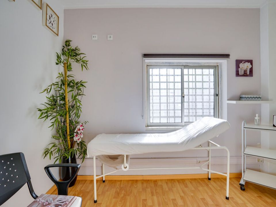 Erhvervsejendom i Amadora, Lisbon - foto 1