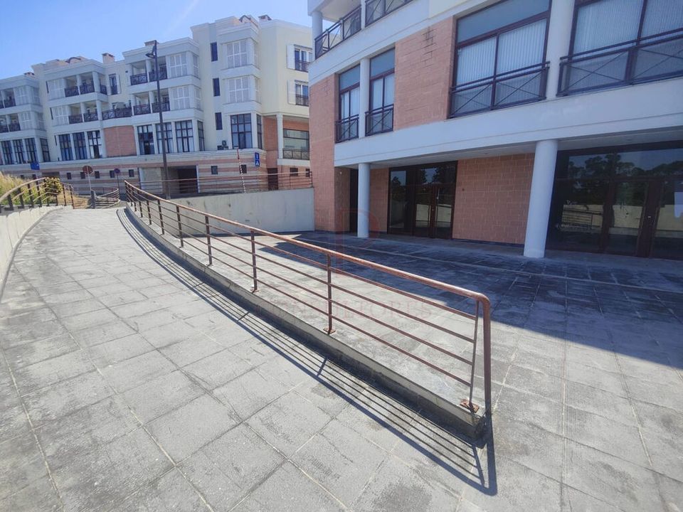 Erhvervsejendom i Oeiras, Lisbon - foto 3