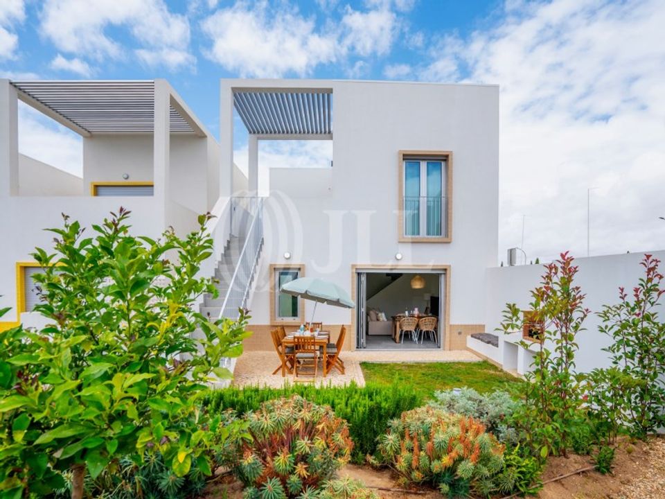 Villa i Quarteira, Faro - foto 1