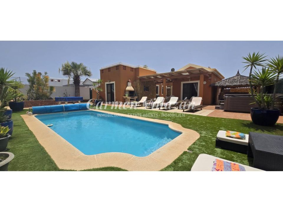 Villa i Castillo De Caleta Fuste, Fuerteventura - foto 1