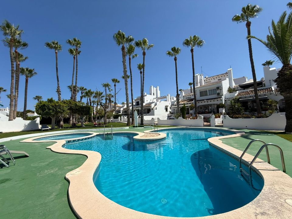 Lejlighed i Villamartin, Alicante - foto 1