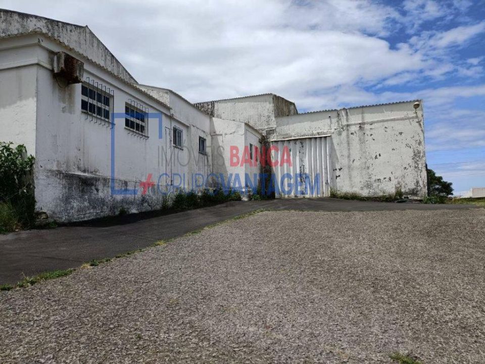 Erhvervsejendom i Vila da Praia da Vitoria, Terceira - foto 2