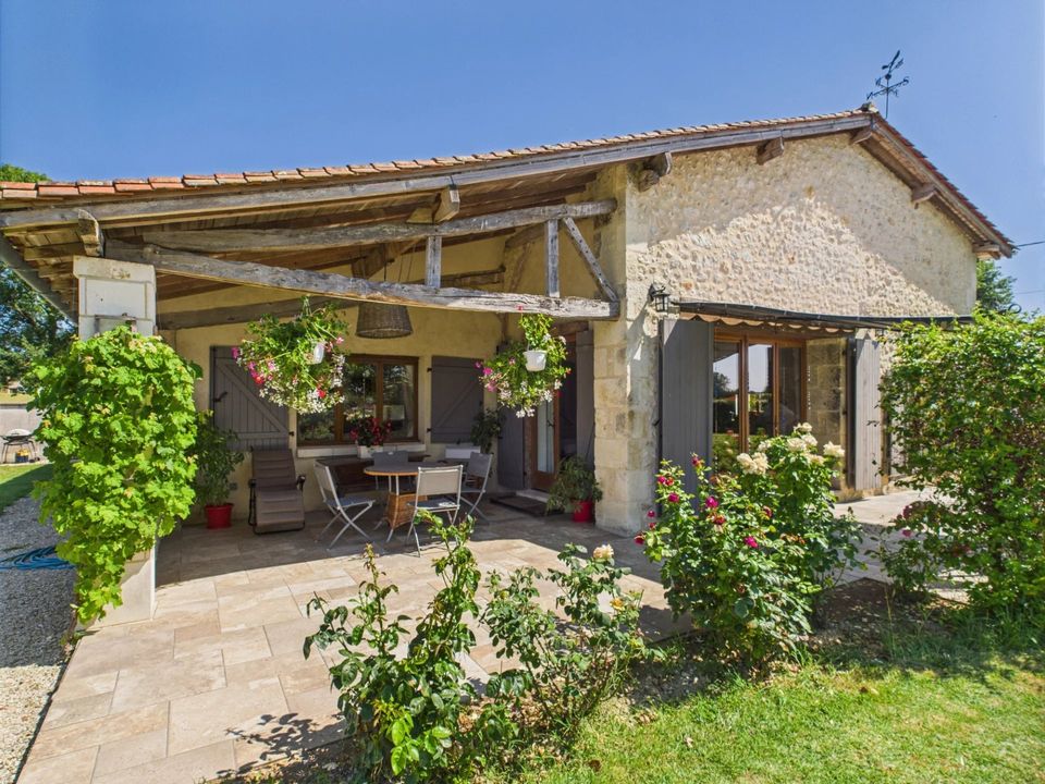 Villa i Aubeterre-sur-Dronne, Charente - bilde 1