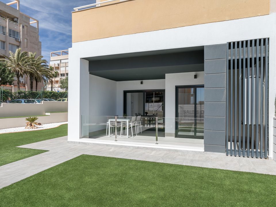 Lejlighed i Torrevieja, Alicante - foto 3