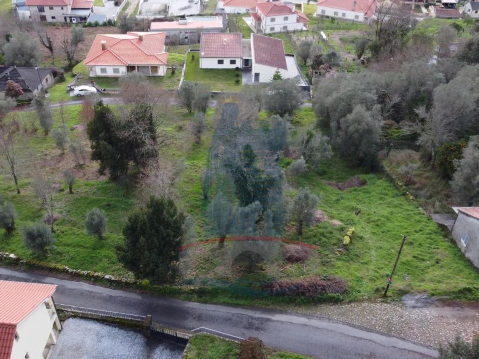 Helårsgrund i Serdedelo, Viana do Castelo - foto 1