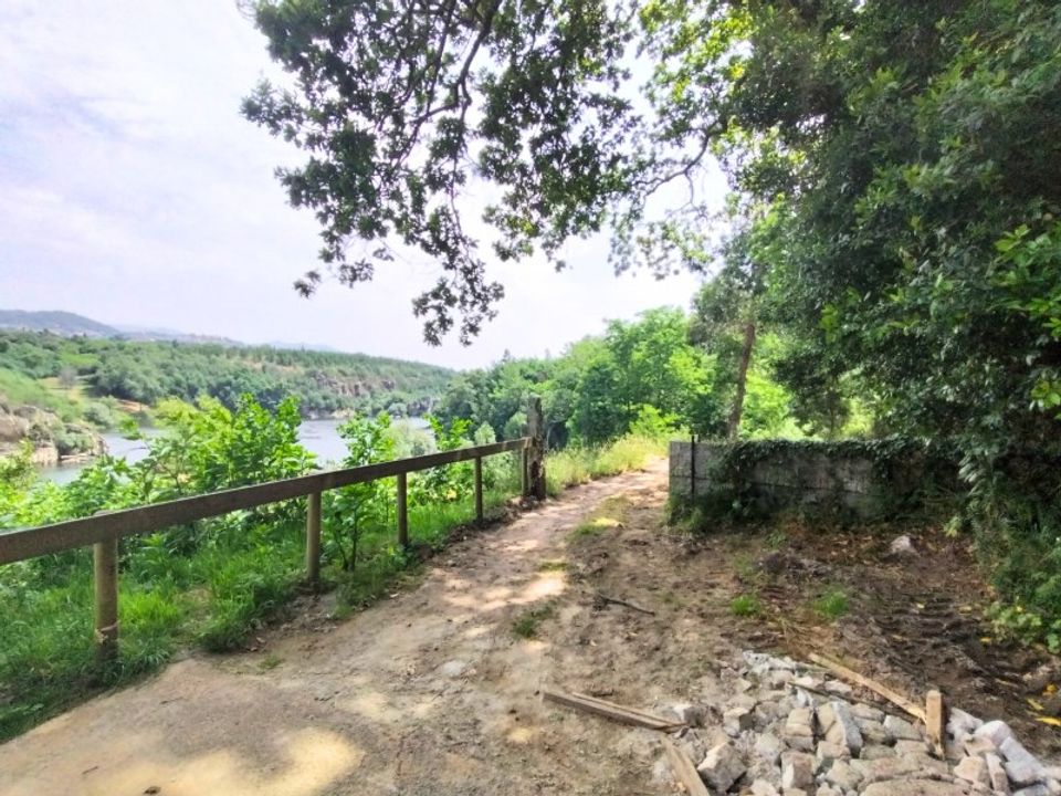 Helårsgrund i Bela, Viana do Castelo - foto 1