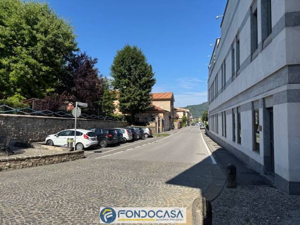 Erhvervsejendom i Capriolo, Brescia - foto 4
