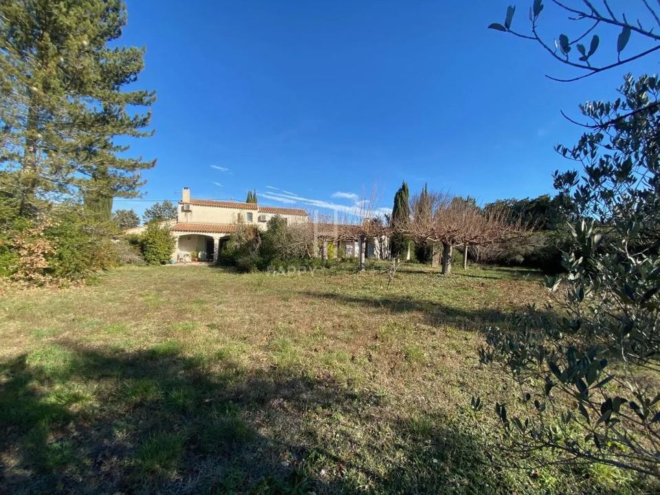 Villa i Maussane-les-Alpilles, Bouches-du-Rhone - foto 1