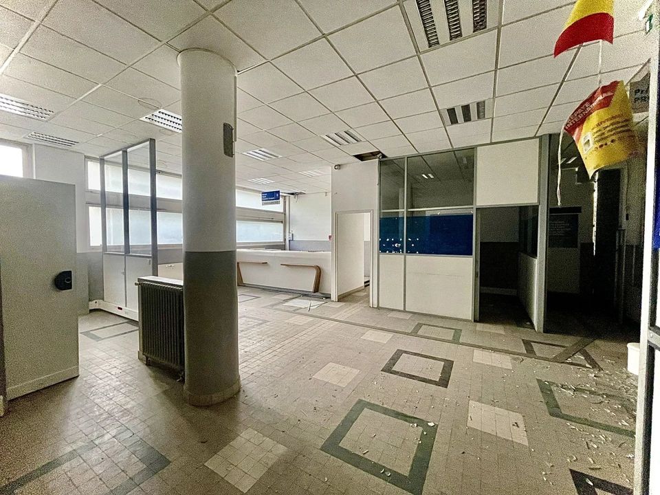 Erhvervsejendom i Montrouge, Hauts-de-Seine - foto 1