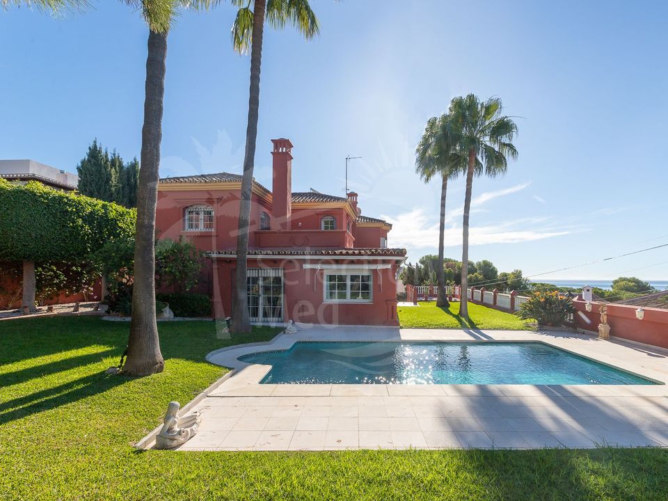 Villa i Estepona, Malaga - foto 1