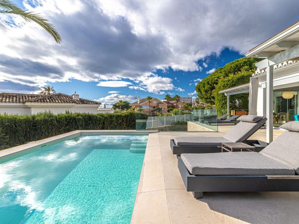 Villa i Las Chapas, Malaga - foto 1