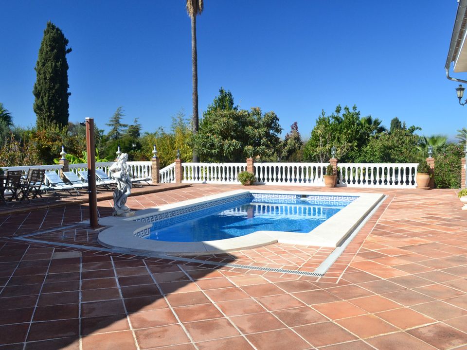 Villa i Alhaurin De La Torre, Malaga - foto 2