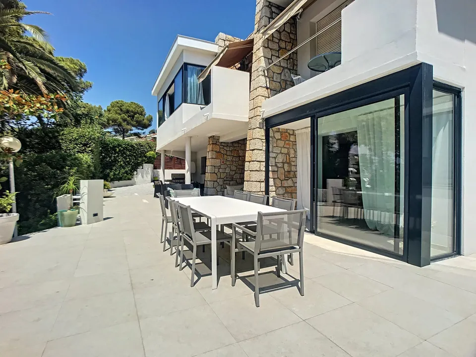 Villa i Le Cannet, Alpes-Maritimes - foto 1