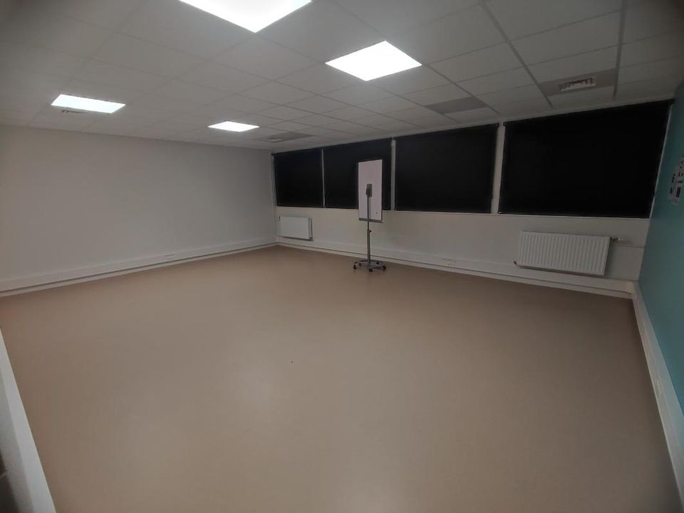 Erhvervsejendom i Rouxmesnil-Bouteilles, Seine-Maritime - foto 2