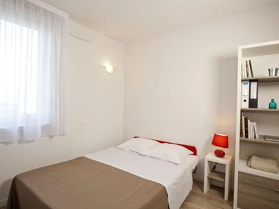Erhvervsejendom i Nanterre, Hauts-de-Seine - foto 4