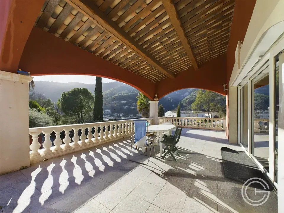Villa in Contes, Alpes-Maritimes - foto 2