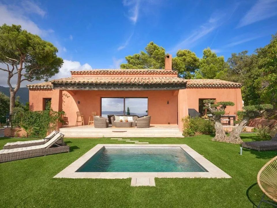 Villa i Le Lavandou, Var - foto 1
