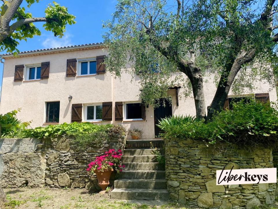 Villa in Contes, Alpes-Maritimes - foto 1