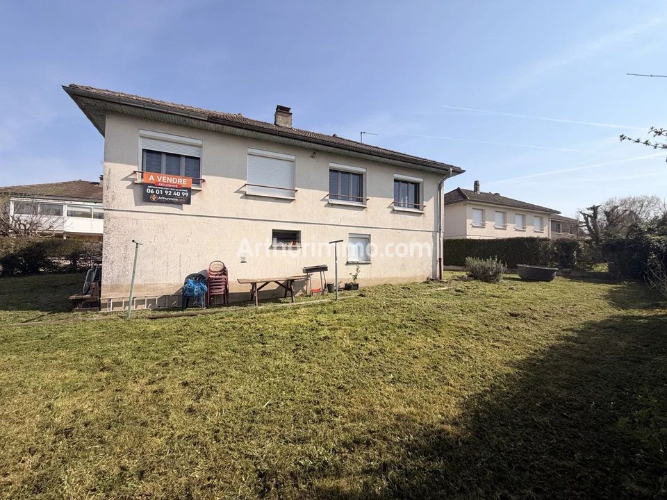 Villa en Montmorot, Jura - foto 1