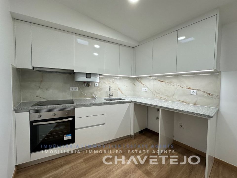 Apartment in Tomar, Santarem - photo 1
